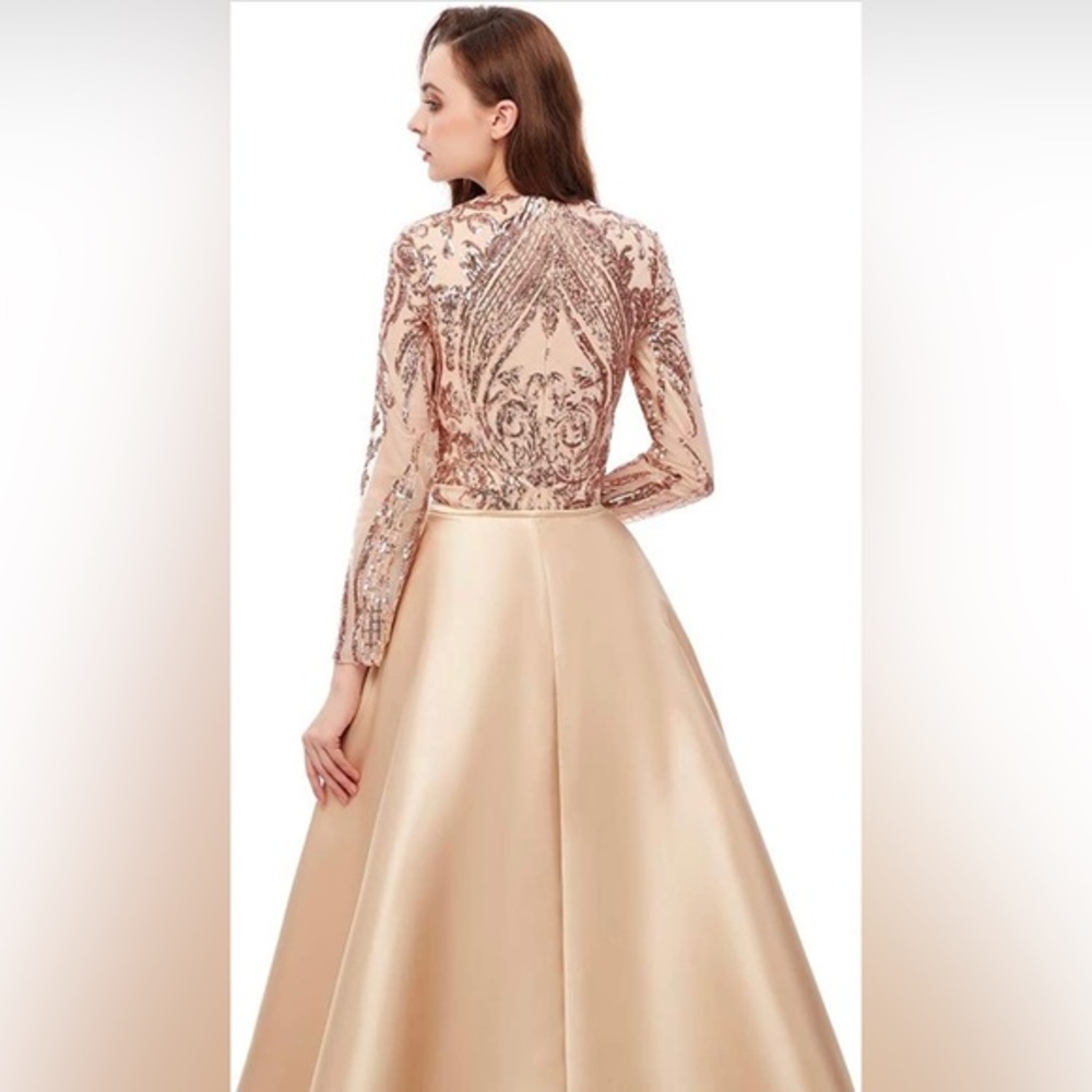 Two piece formal gold dress - Picture 8 of 9